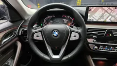 2022 BMW 5-Series 530i Luxury — фото 13
