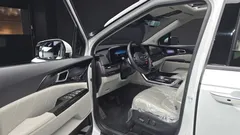 2023 Kia Carnival Gasoline 7-Seater Signature — фото 10