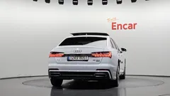 2022 Audi A6 45 TFSI Quattro Premium — фото 4