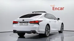 2022 Lexus LS 3.5 Supreme AWD — фото 2