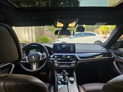 2023 BMW 5-Series 530e M Sport — фото 14