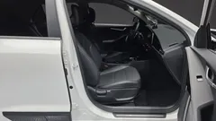 2022 Kia Niro Signature — фото 11