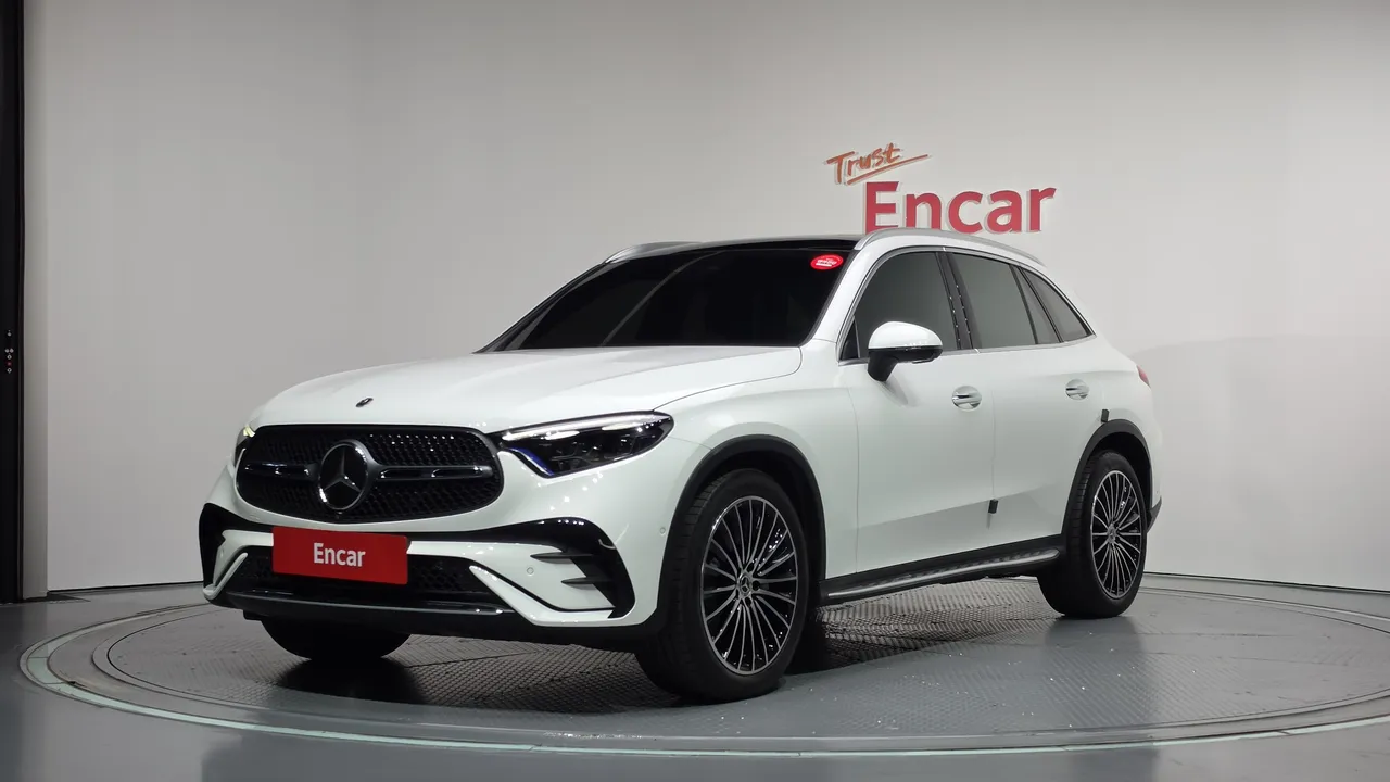 2024 Mercedes-Benz GLC-Class GLC300 4MATIC AMG Line