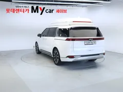 2023 Kia Carnival Gasoline 7-Seater Signature — фото 3