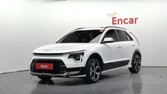 2024 Kia Niro Signature — фото 1