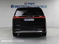 2023 Kia Carnival Diesel 9-Seater Noblesse — фото 4