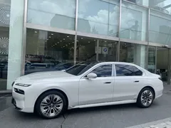 2023 BMW 7-Series 740d xDrive Design Pure Excellence — фото 2