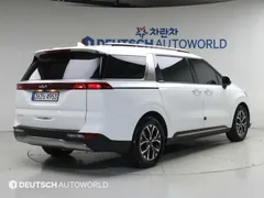 2023 Kia Carnival Diesel 9-Seater Noblesse — фото 2