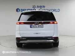 2023 Kia Carnival Diesel 9-Seater Noblesse — фото 4