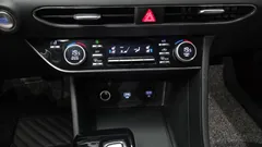2023 Hyundai Sonata 2.0 — фото 18