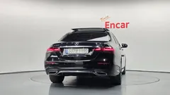 2022 Mercedes-Benz E-Class E350 4MATIC AMG Line — фото 4