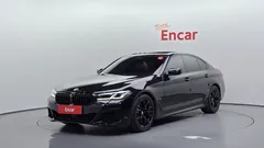 2022 BMW 5-Series 520i M Sport — фото 1