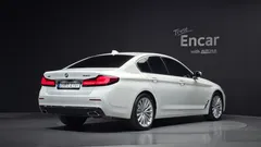 2023 BMW 5-Series 530i xDrive Luxury — фото 2