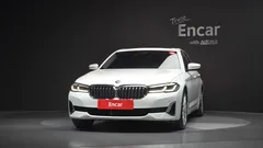 2023 BMW 5-Series 530i xDrive Luxury — фото 3