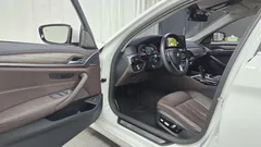 2023 BMW 5-Series 530i xDrive Luxury — фото 10