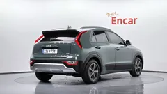 2022 Kia Niro Prestige — фото 2
