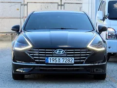 2023 Hyundai Sonata Premium Plus — фото 3