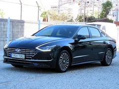 2023 Hyundai Sonata Premium Plus — фото 12