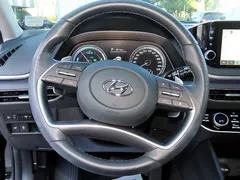2023 Hyundai Sonata Premium Plus — фото 18