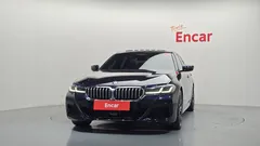 2023 BMW 5-Series 530i M Sport Package — фото 3