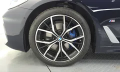 2023 BMW 5-Series 530i M Sport Package — фото 5