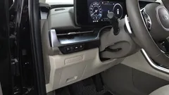 2023 Kia Carnival Gasoline 7-Seater Hi-Limousine — фото 17