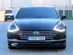 2023 Hyundai Sonata Premium Plus — фото 3