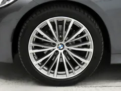 2022 BMW 3-Series 320i Touring Luxury — фото 5