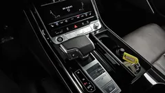 2021 Audi A8 55 TFSI Quattro LWB — фото 9