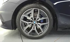 2024 BMW 5-Series 520i M Sport — фото 5