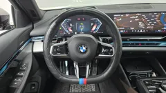 2024 BMW 5-Series 520i M Sport — фото 12