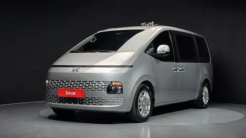 2023 Hyundai Staria Tourer 11-Seater