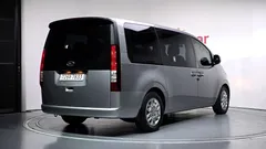 2023 Hyundai Staria Tourer 11-Seater — фото 2