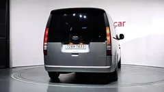 2023 Hyundai Staria Tourer 11-Seater — фото 4