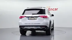 2022 Mercedes-Benz GLE-Class GLE300d 4MATIC — фото 4