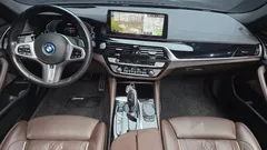2022 BMW 5-Series 530e M Sport — фото 14