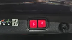 2023 Mercedes-Benz E-Class E300e 4MATIC Exclusive — фото 17