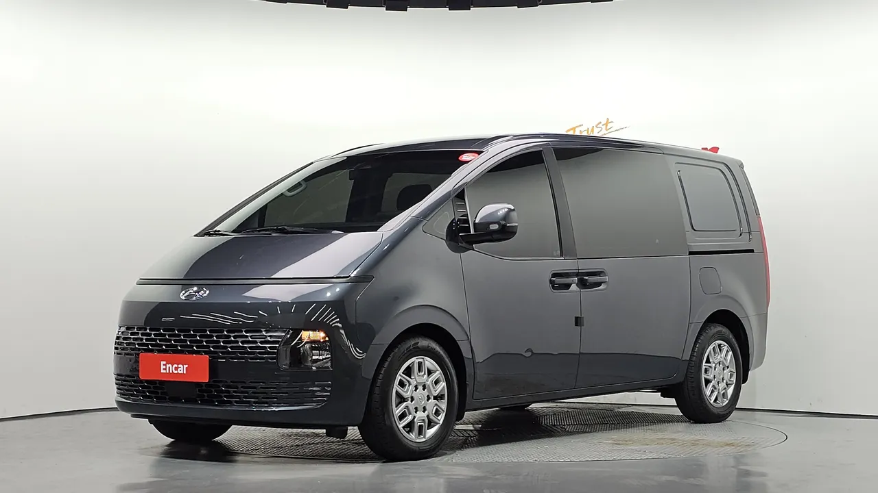 2023 Hyundai Staria Cargo 5-Seater