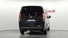 2023 Hyundai Staria Cargo 5-Seater — фото 4