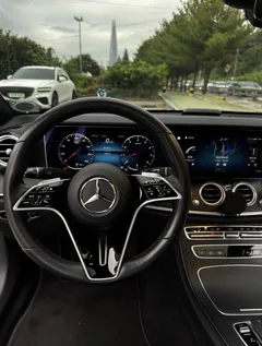 2023 Mercedes-Benz E-Class E250 AMG Line — фото 8