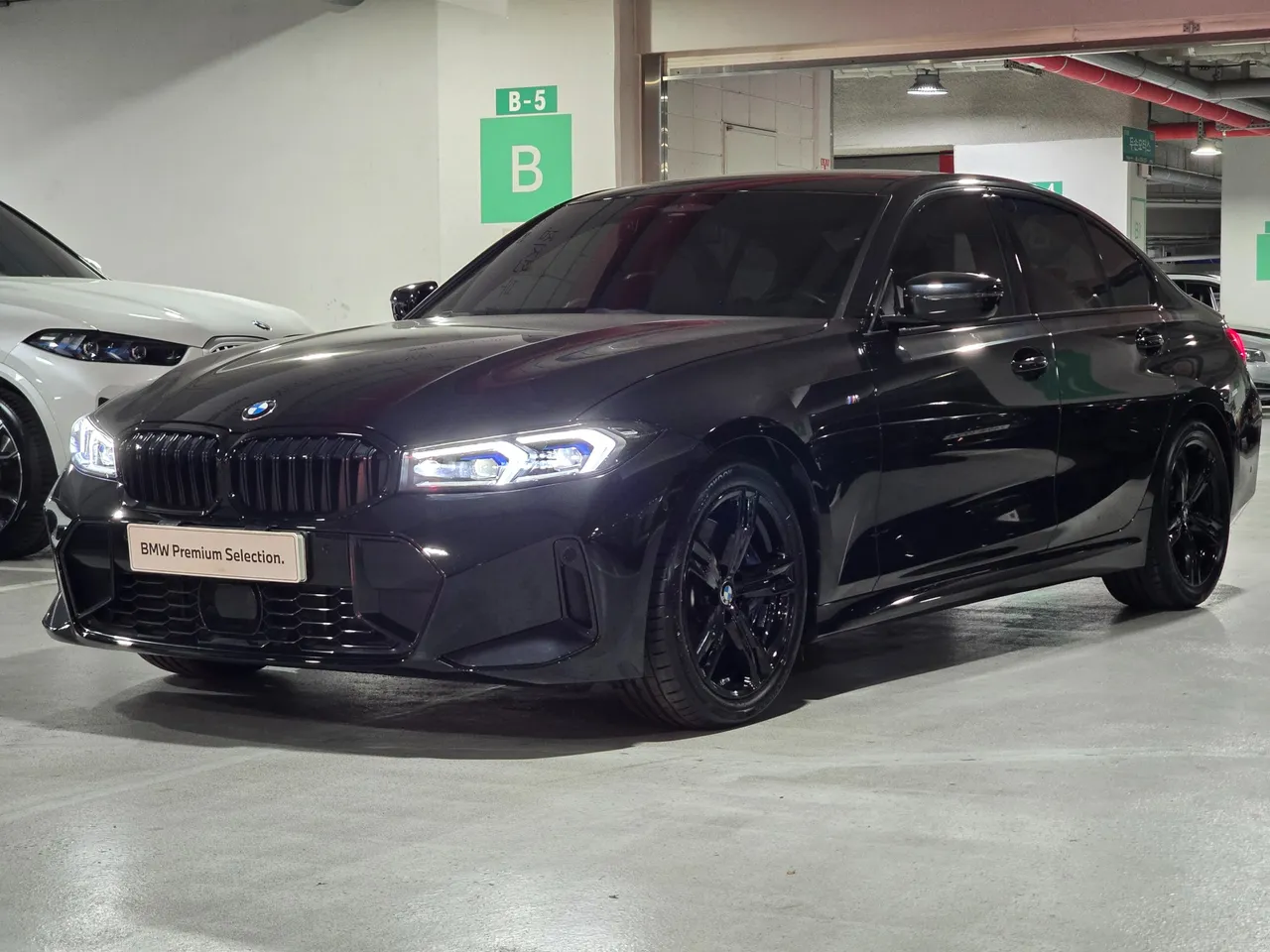 2024 BMW 3-Series 320i M Sport