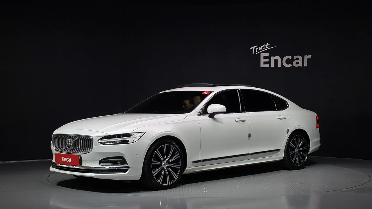 2022 Volvo S90 B5 Inscription