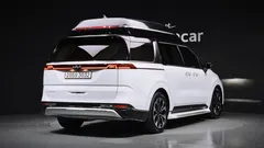 2023 Kia Carnival Gasoline 7-Seater Hi-Limousine — фото 2