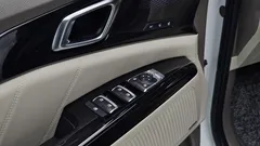 2023 Kia Carnival Gasoline 7-Seater Hi-Limousine — фото 19