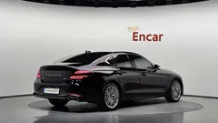2022 Genesis G70 Gasoline 2.0T 4WD — фото 2