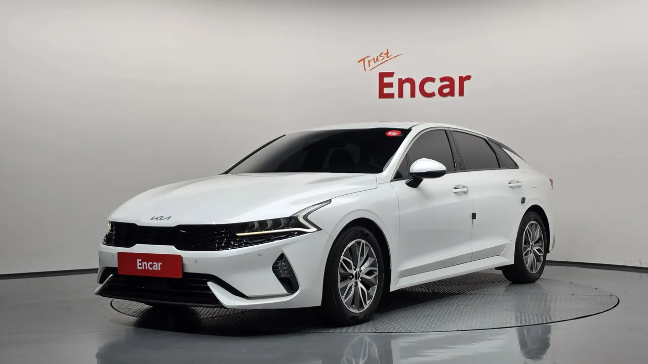 2023 Kia K5 Prestige