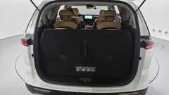 2023 Kia Carnival Diesel 9-Seater Prestige — фото 18