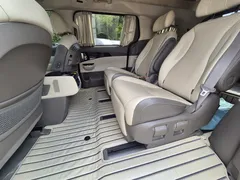 2023 Kia Carnival Gasoline 7-Seater Hi-Limousine — фото 18