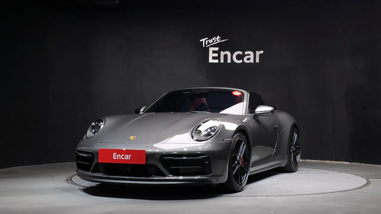 2024 Porsche 911 Carrera GTS Cabriolet