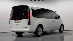 2023 Hyundai Staria Cargo 5-Seater — фото 2